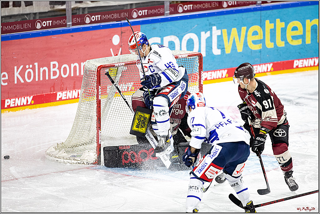 PENNY DEL;  Koelner Haie - Schwenninger Wild Wings; Koeln, 21.03.2021